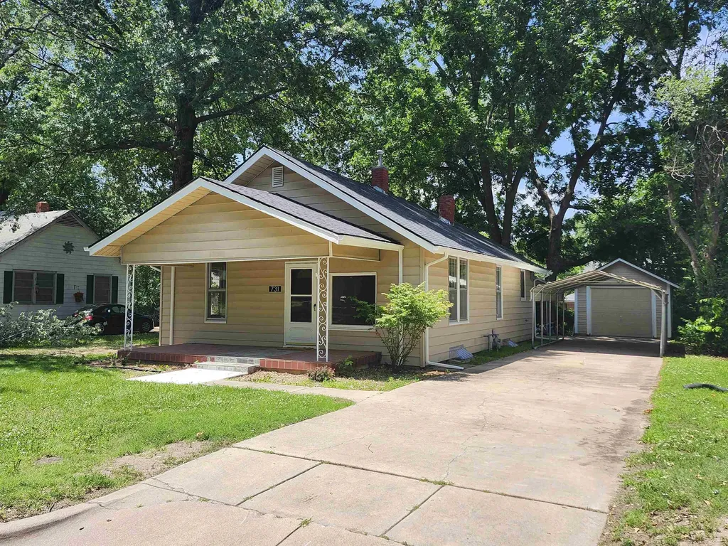 731 S Belmont Street Wichita KS 67218