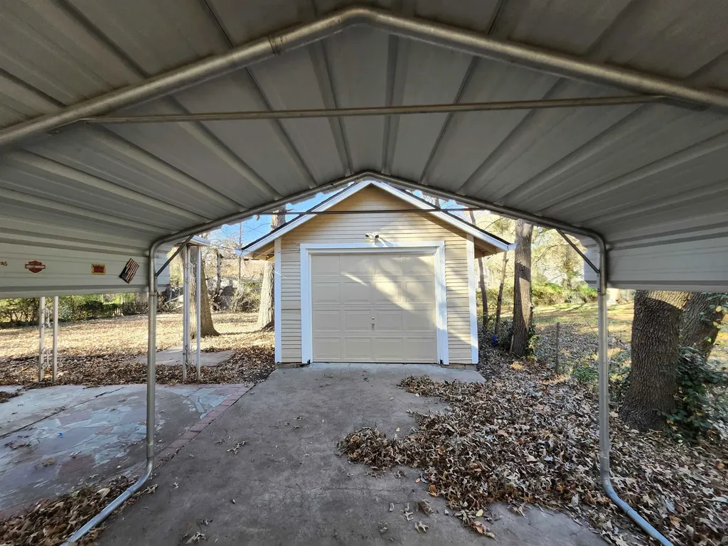 731 S Belmont Street Wichita KS 67218