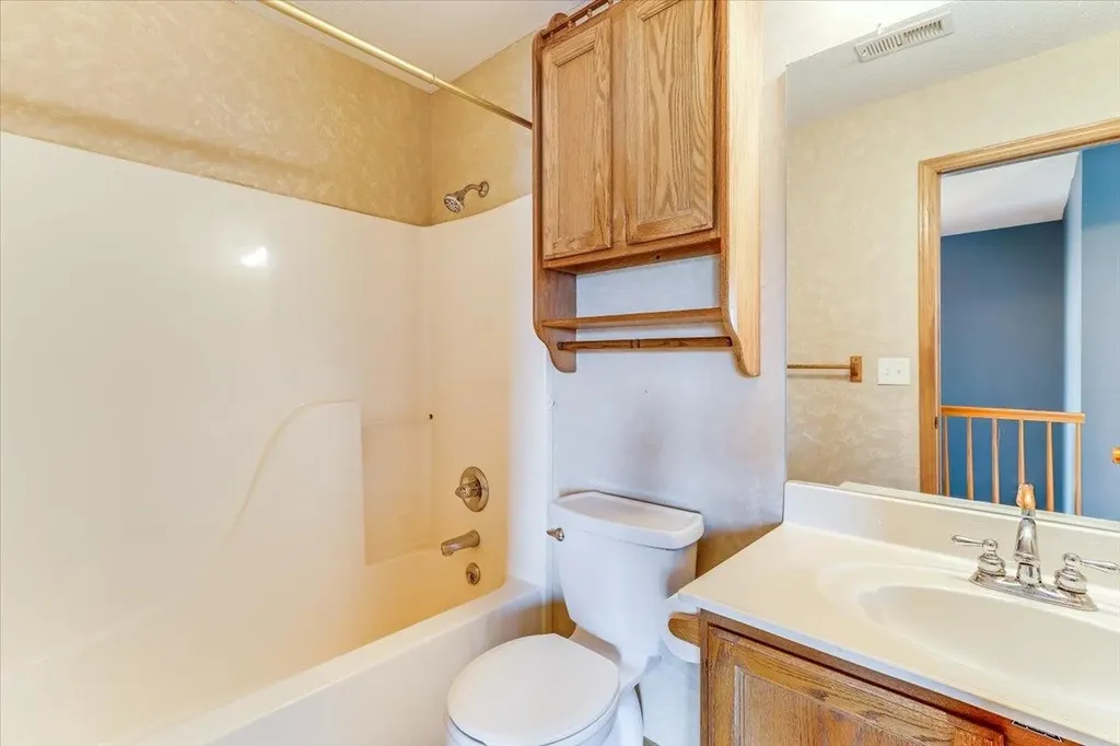 5359 S Stoneborough Street Wichita KS 67217