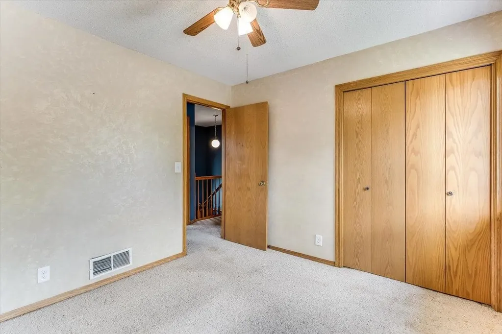 5359 S Stoneborough Street Wichita KS 67217