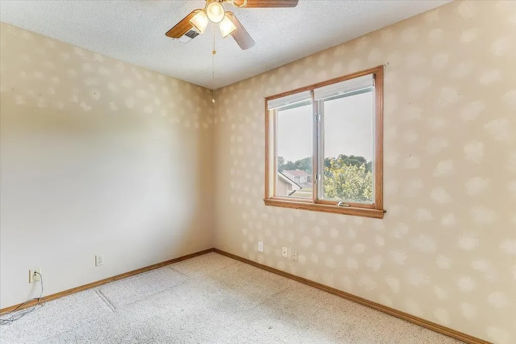 5359 S Stoneborough Street Wichita KS 67217