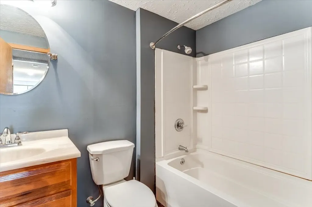 5359 S Stoneborough Street Wichita KS 67217