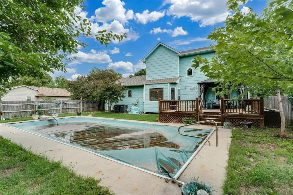 5359 S Stoneborough Street Wichita KS 67217