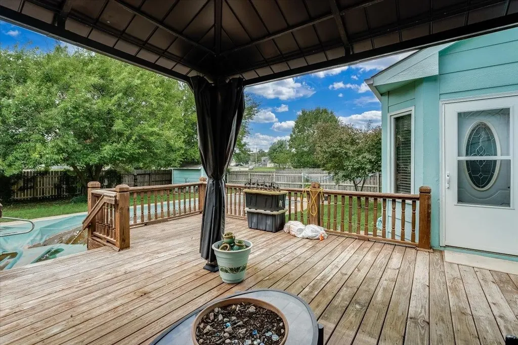 5359 S Stoneborough Street Wichita KS 67217