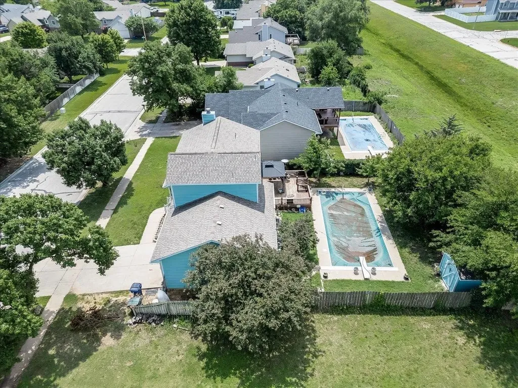 5359 S Stoneborough Street Wichita KS 67217