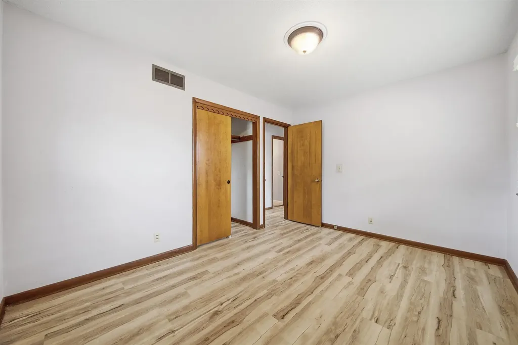 812 N Chipper Lane Wichita KS 67212