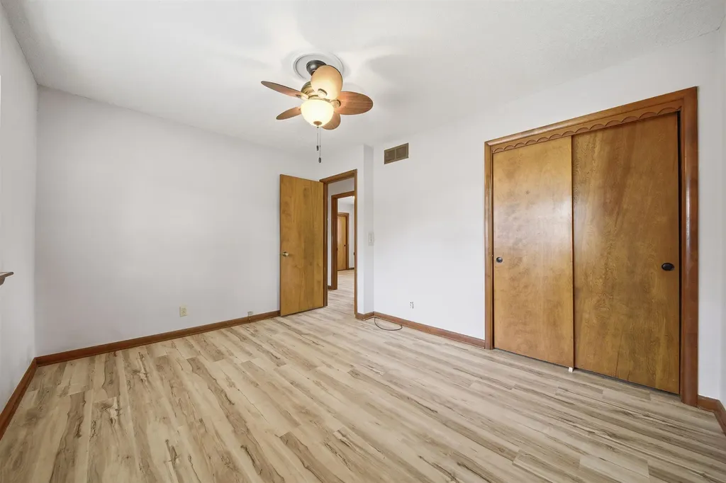 812 N Chipper Lane Wichita KS 67212