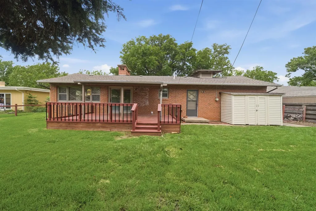 812 N Chipper Lane Wichita KS 67212