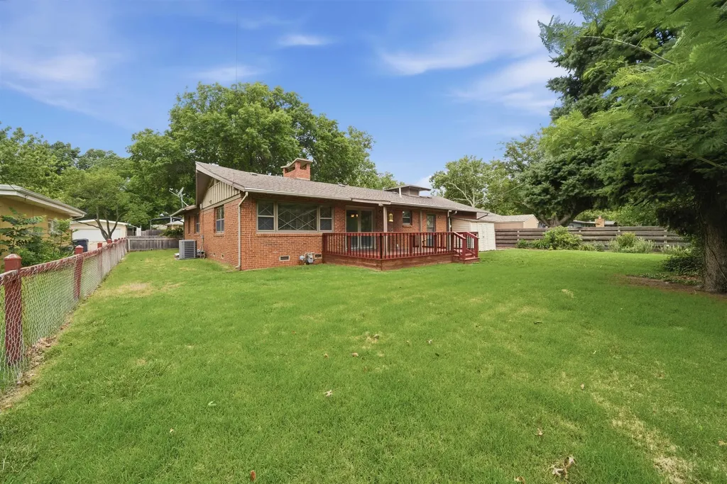 812 N Chipper Lane Wichita KS 67212