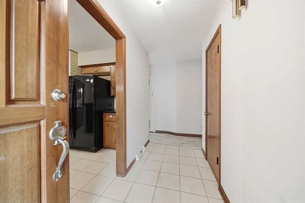 812 N Chipper Lane Wichita KS 67212