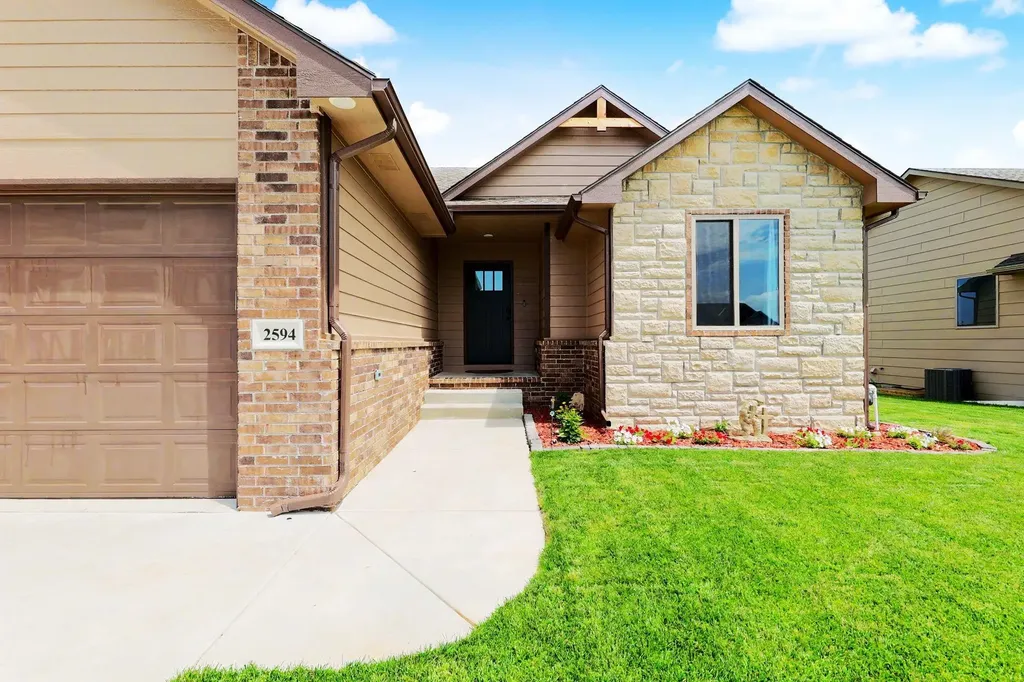 2594 Spring Meadows Court Derby KS 67037