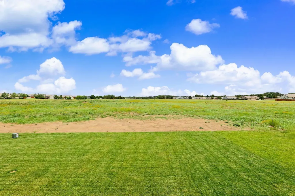 2594 Spring Meadows Court Derby KS 67037
