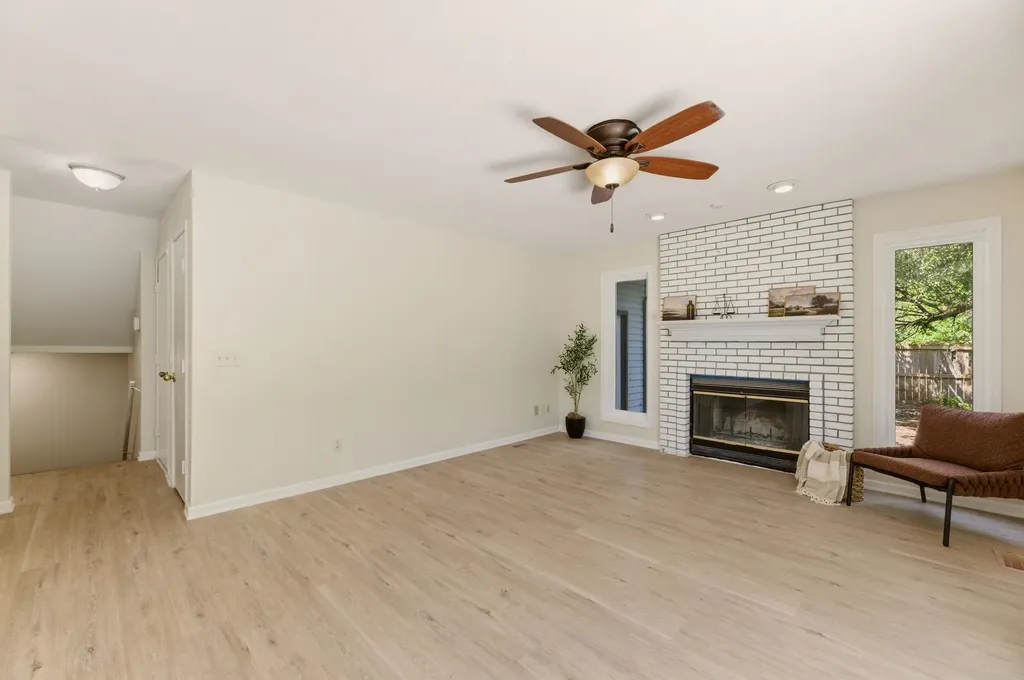 1202 S Stoneybrook Circle Wichita KS 67207