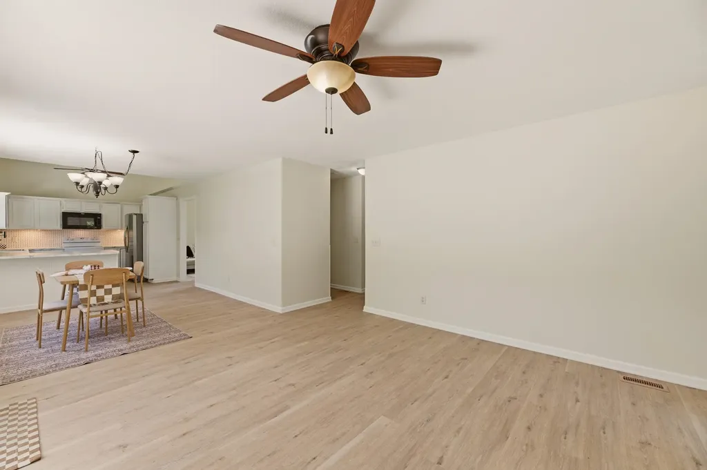 1202 S Stoneybrook Circle Wichita KS 67207