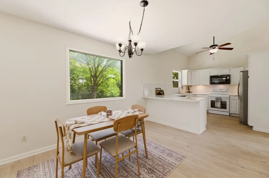 1202 S Stoneybrook Circle Wichita KS 67207