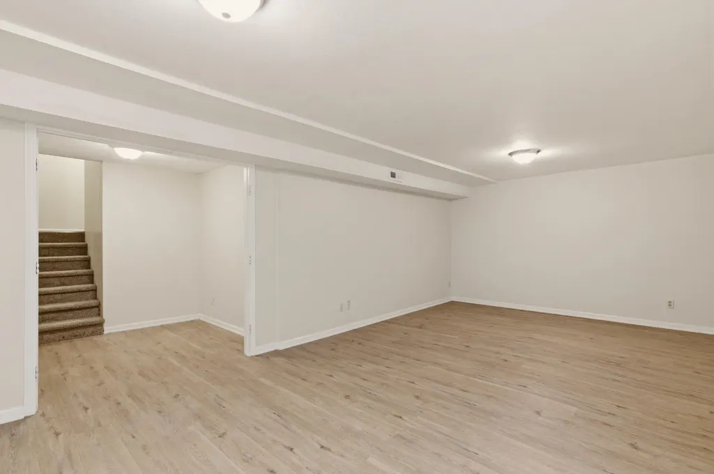 1202 S Stoneybrook Circle Wichita KS 67207