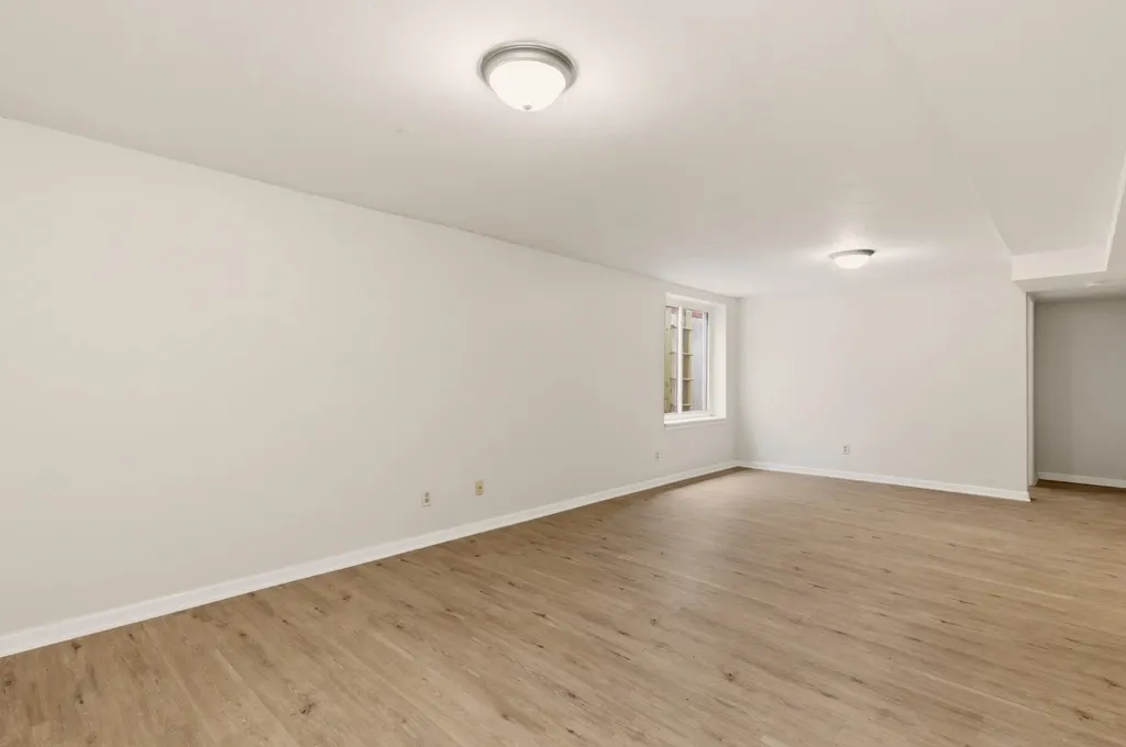 1202 S Stoneybrook Circle Wichita KS 67207