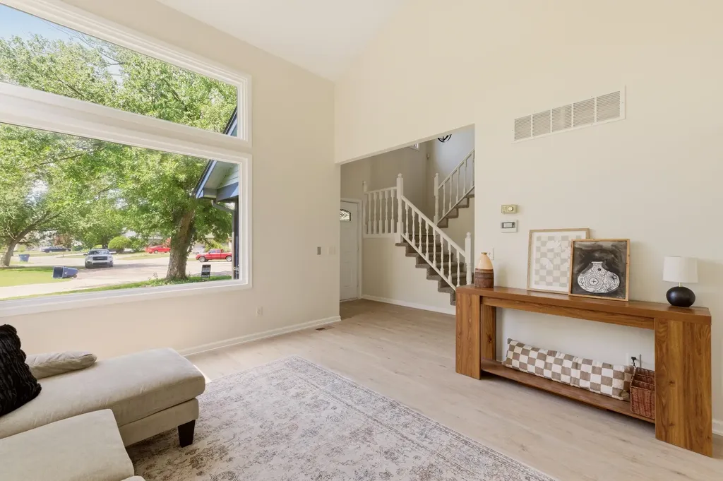 1202 S Stoneybrook Circle Wichita KS 67207