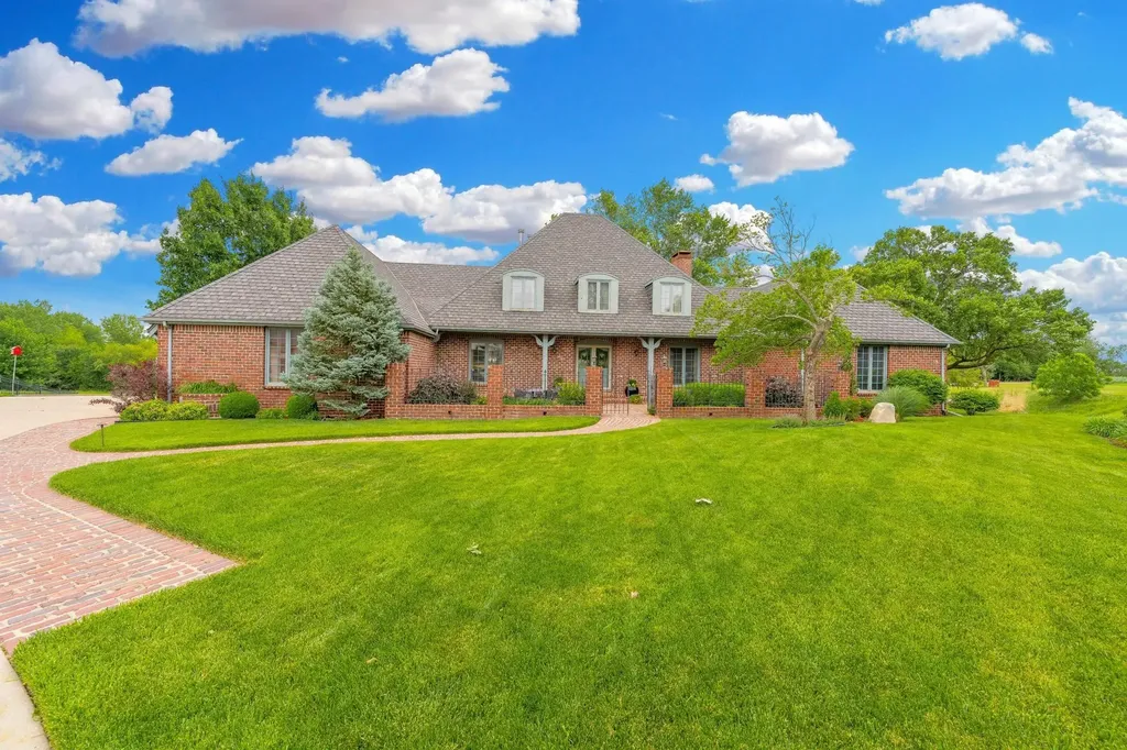 13121 E Killenwood Drive Wichita KS 67230