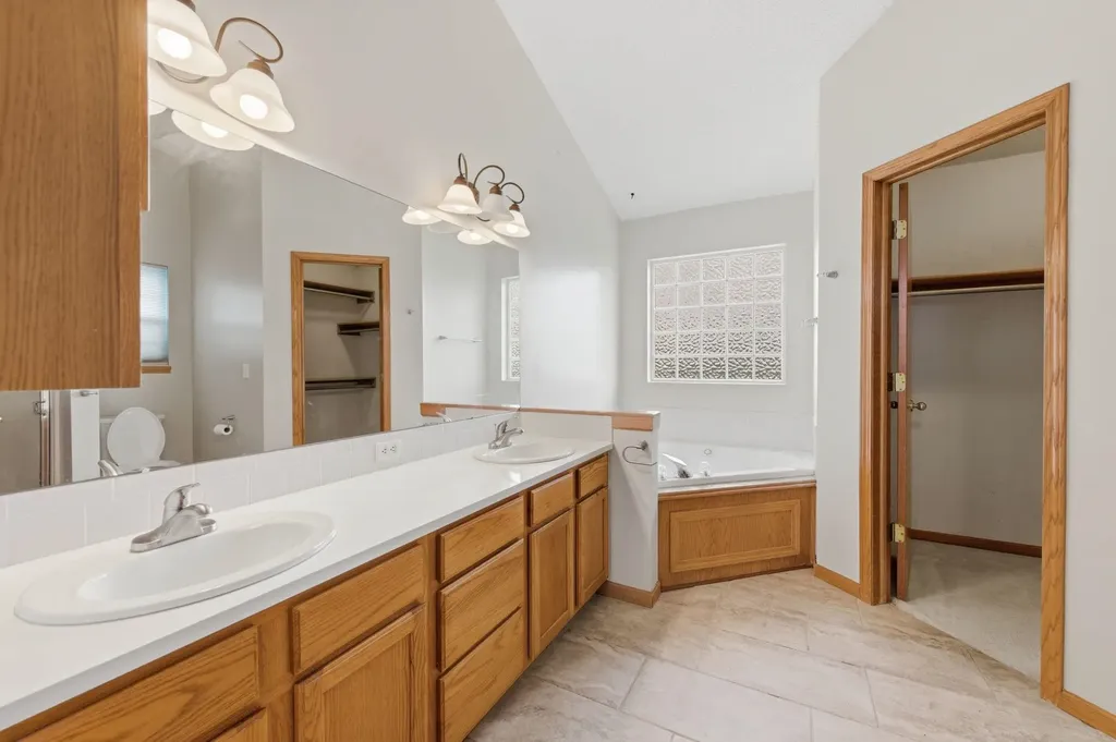 1814 S Goebel Street Wichita KS 67207