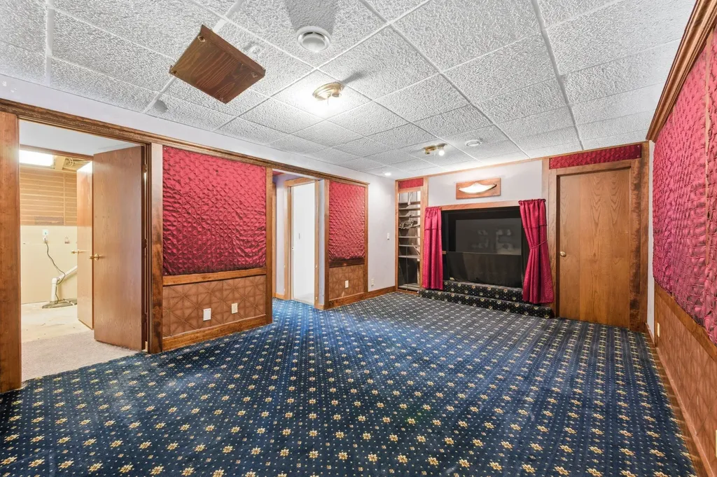1814 S Goebel Street Wichita KS 67207