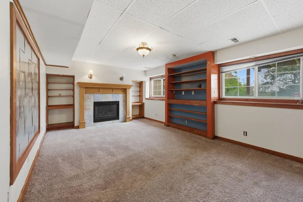 1814 S Goebel Street Wichita KS 67207
