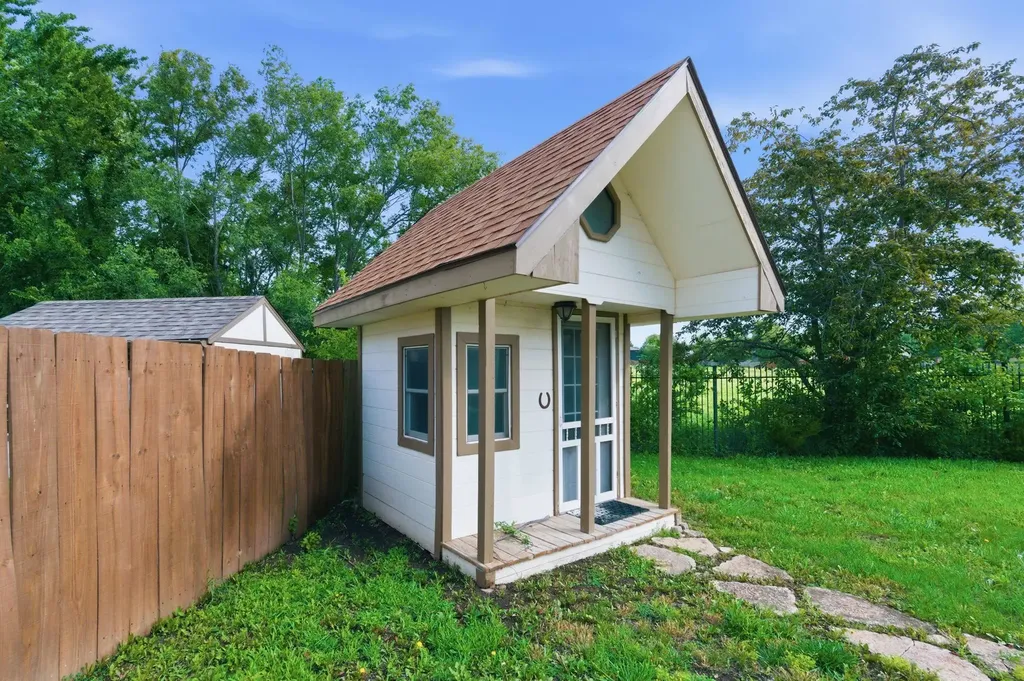 1814 S Goebel Street Wichita KS 67207