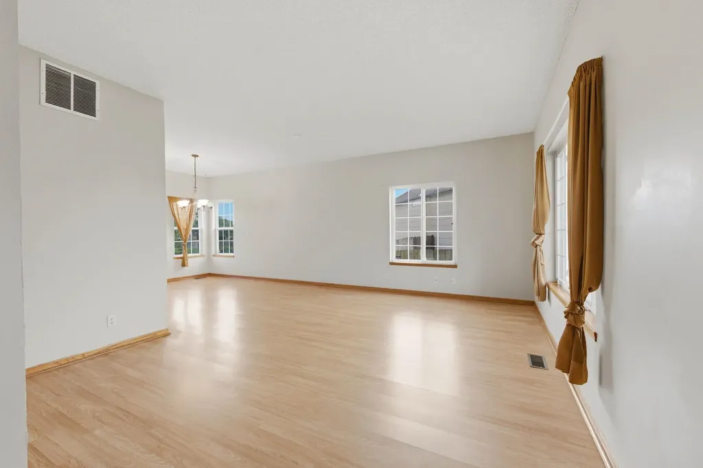 1814 S Goebel Street Wichita KS 67207