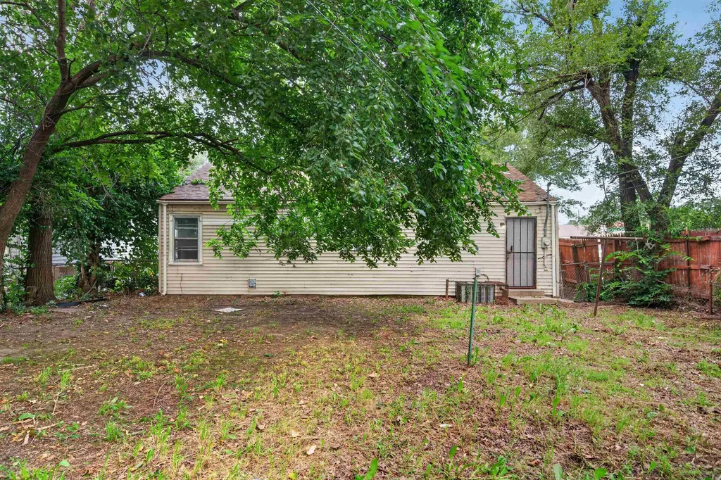 2134 N Minnesota Wichita KS 67214