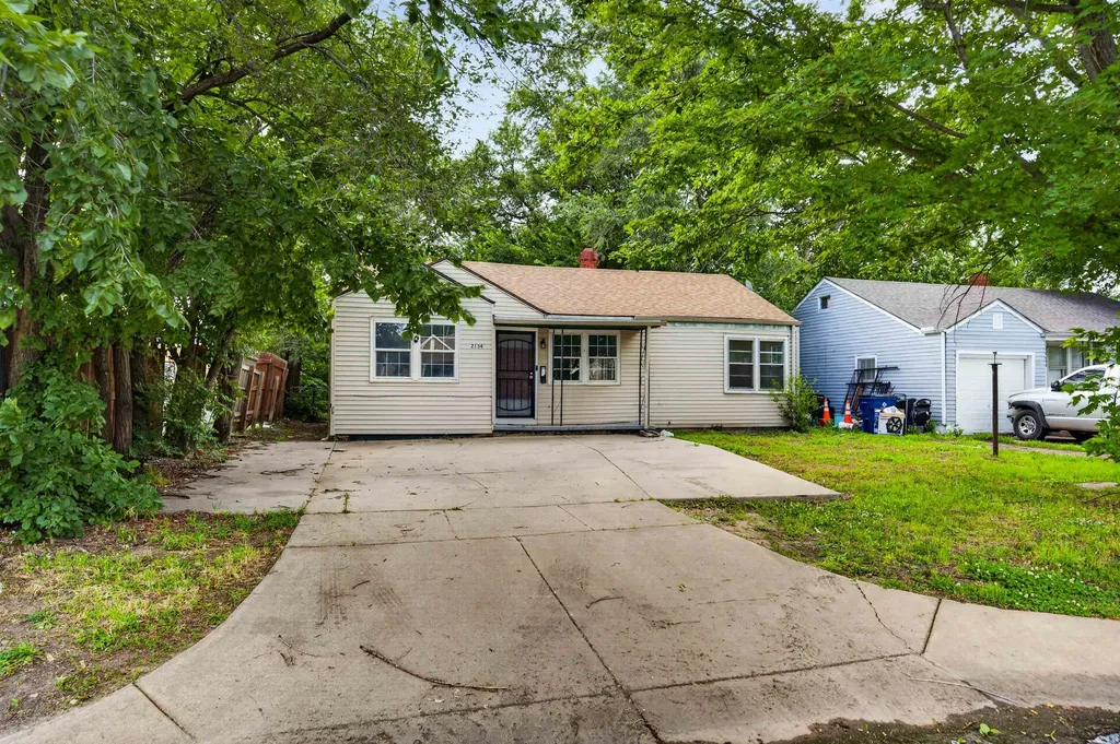 2134 N Minnesota Wichita KS 67214