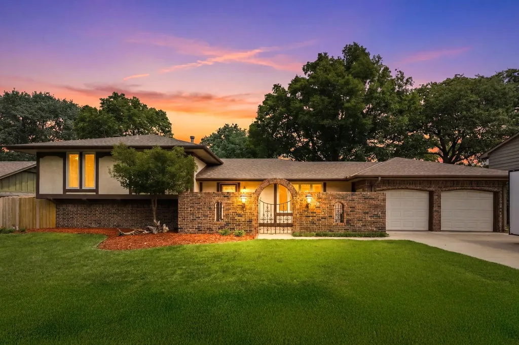 8300 E Brookhollow Wichita KS 67206