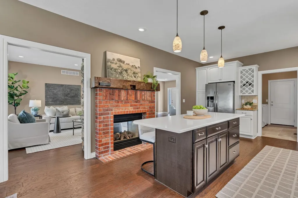 729 N Crest Ridge Wichita KS 67230
