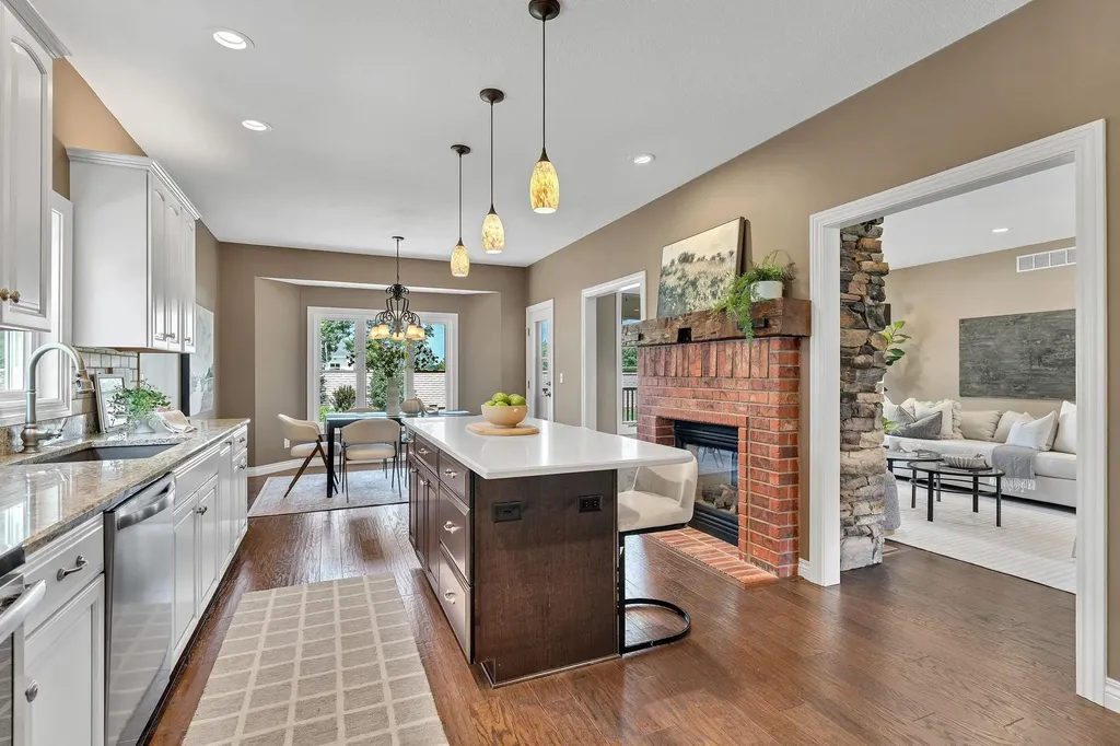 729 N Crest Ridge Wichita KS 67230