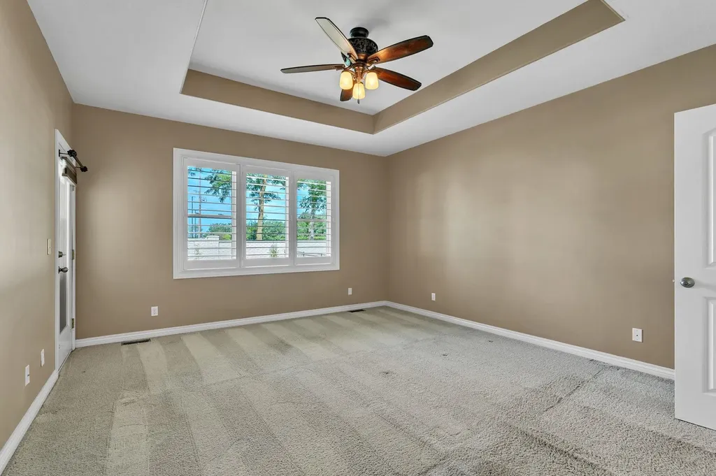 729 N Crest Ridge Wichita KS 67230