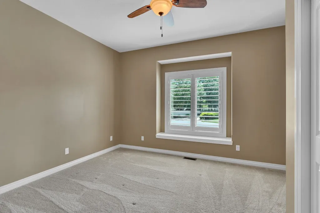 729 N Crest Ridge Wichita KS 67230