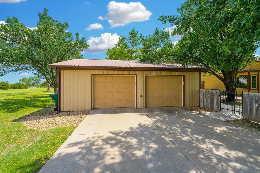 6017 W 73rd Street S Haysville KS 67060