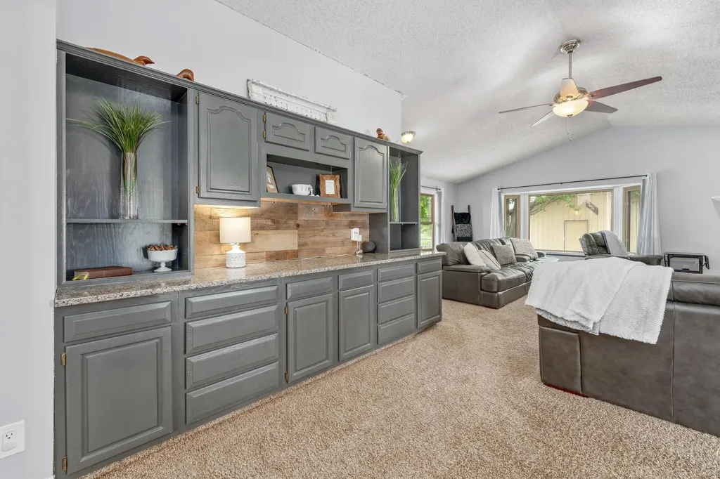 6017 W 73rd Street S Haysville KS 67060