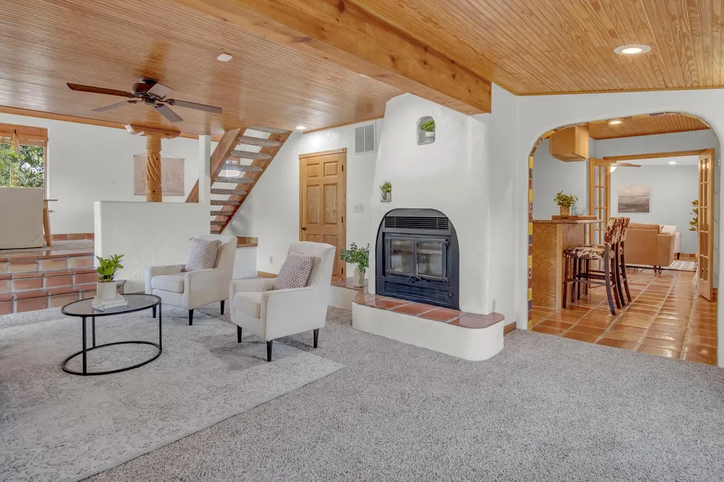 532 N Rock Road Newton KS 67114