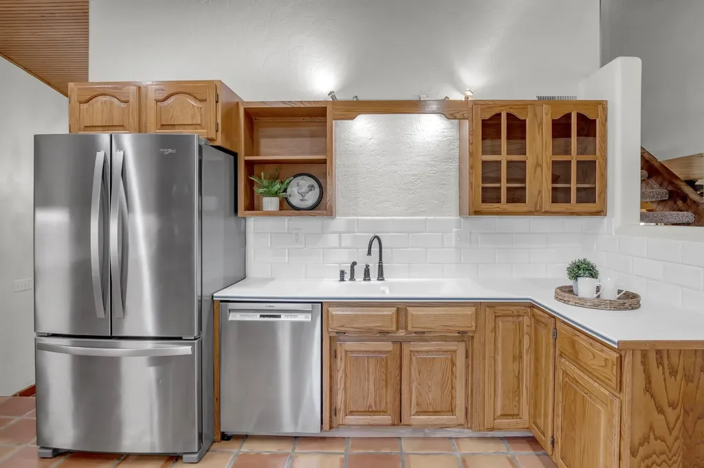 532 N Rock Road Newton KS 67114