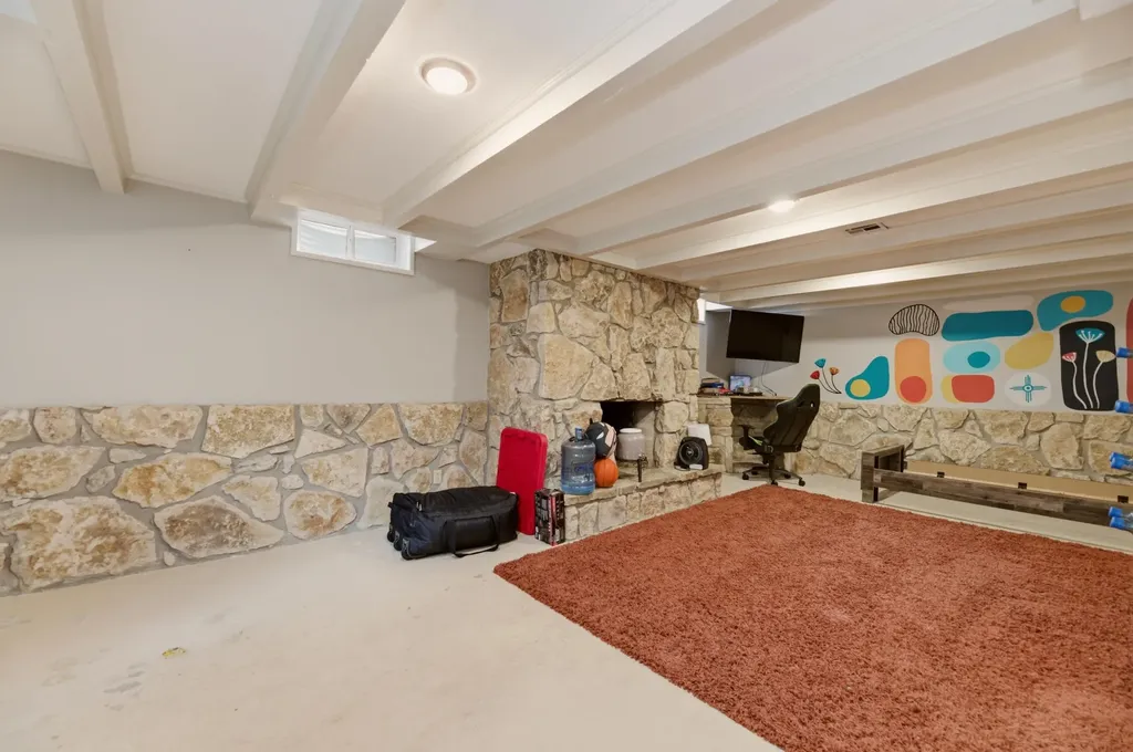 2805 N Richmond Avenue Wichita KS 67204
