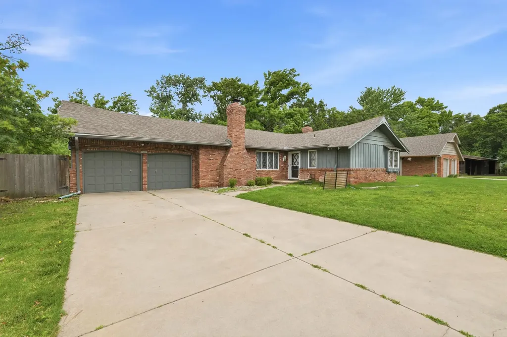 2805 N Richmond Avenue Wichita KS 67204