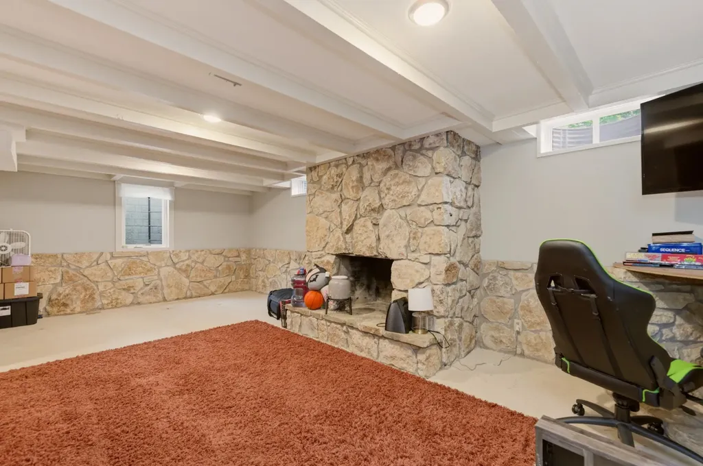2805 N Richmond Avenue Wichita KS 67204