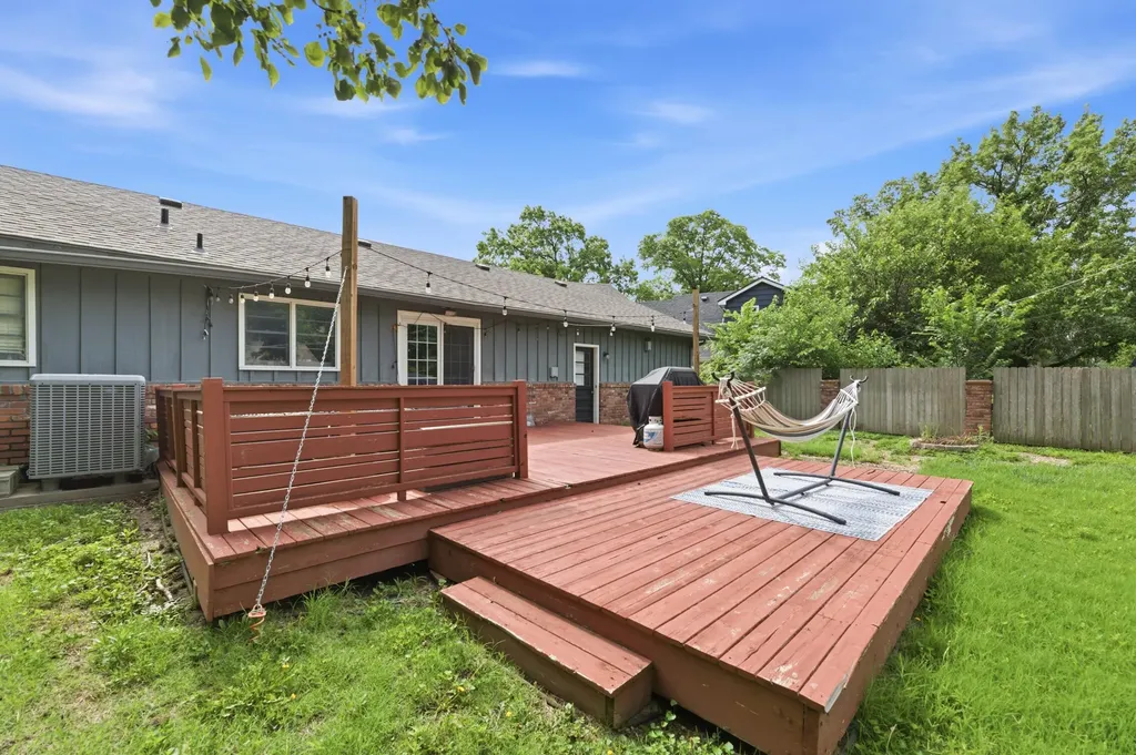 2805 N Richmond Avenue Wichita KS 67204