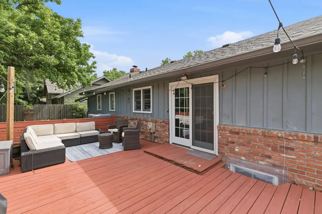2805 N Richmond Avenue Wichita KS 67204