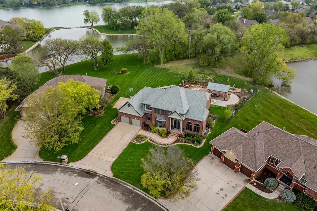 116 N Rainbow Lake Road Wichita KS 67235