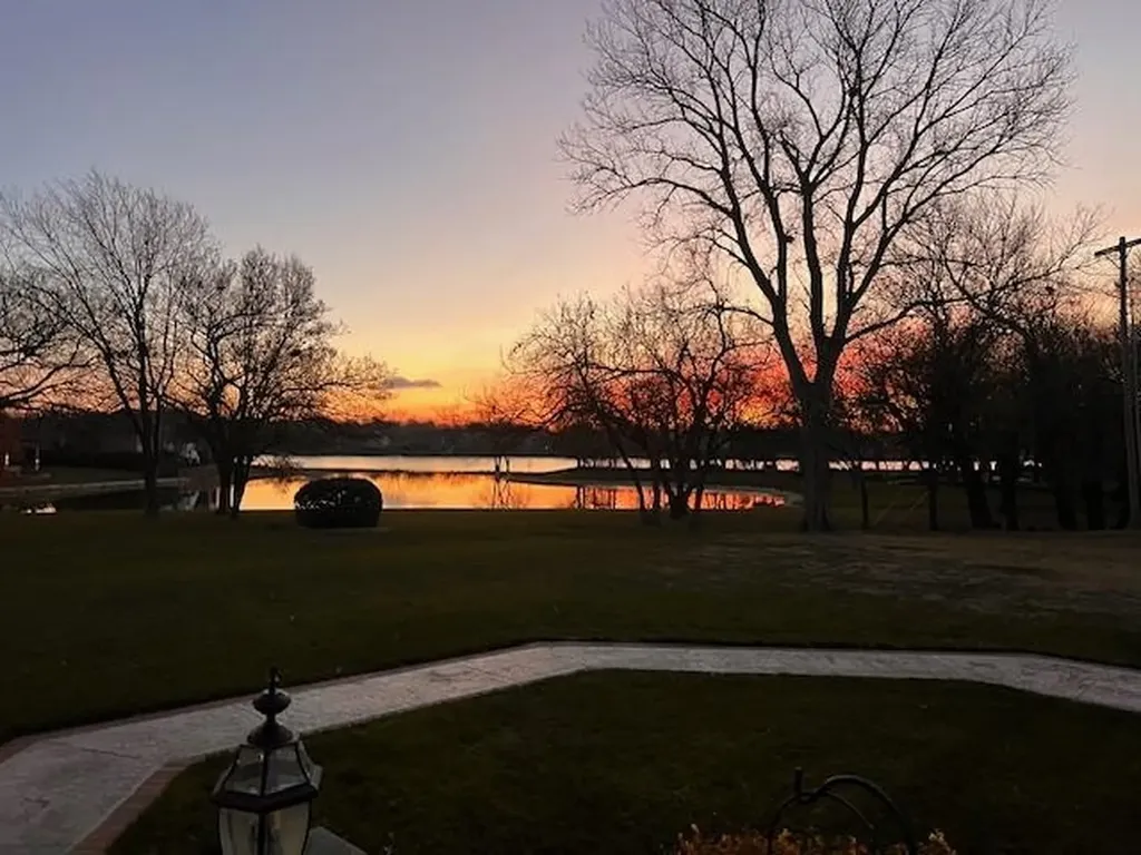 116 N Rainbow Lake Road Wichita KS 67235