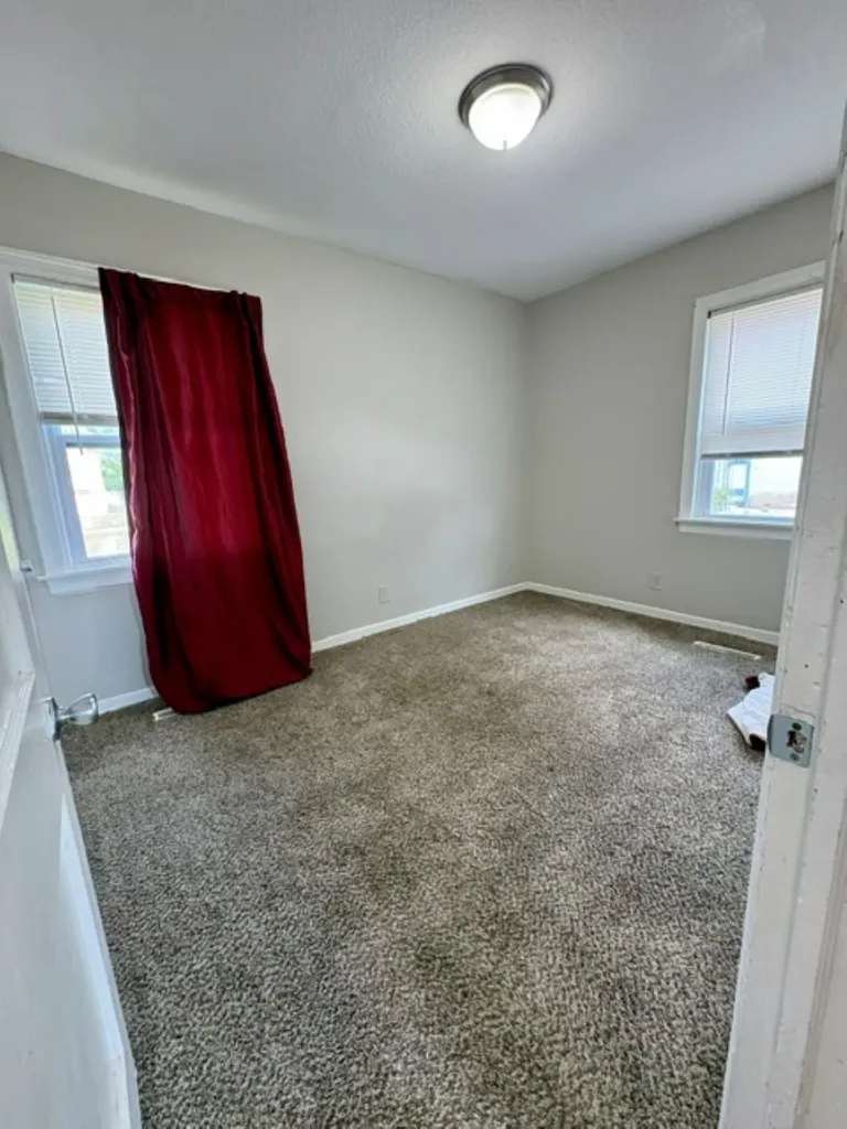 1416 N Henry Street Augusta KS 67010