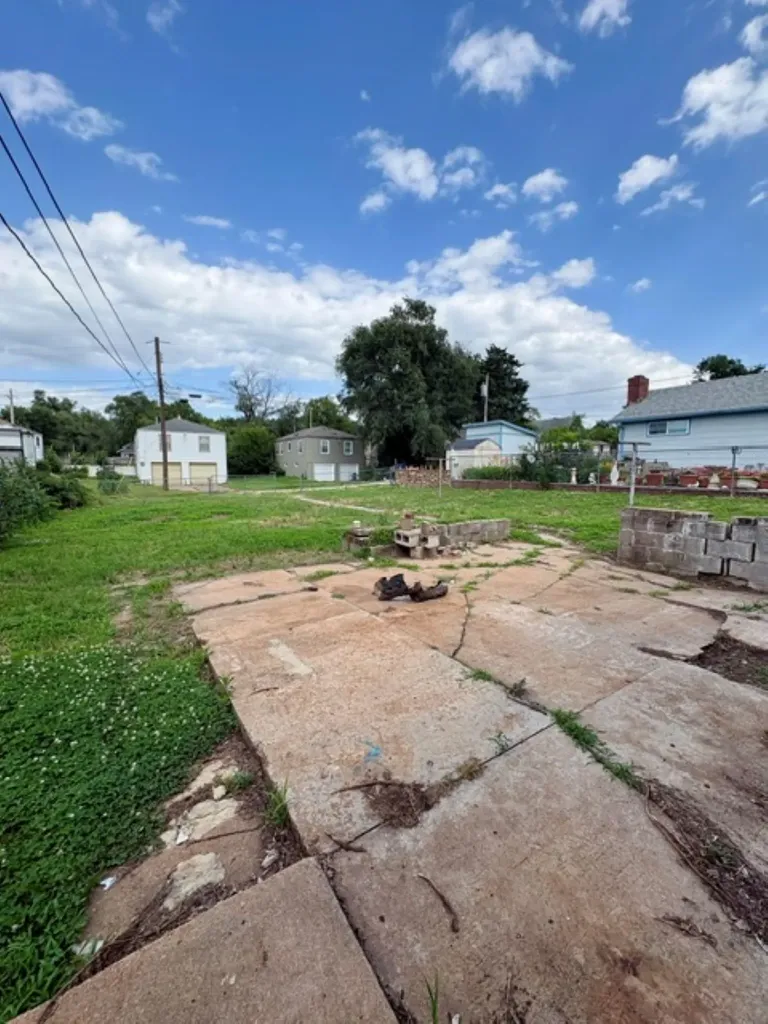 1416 N Henry Street Augusta KS 67010