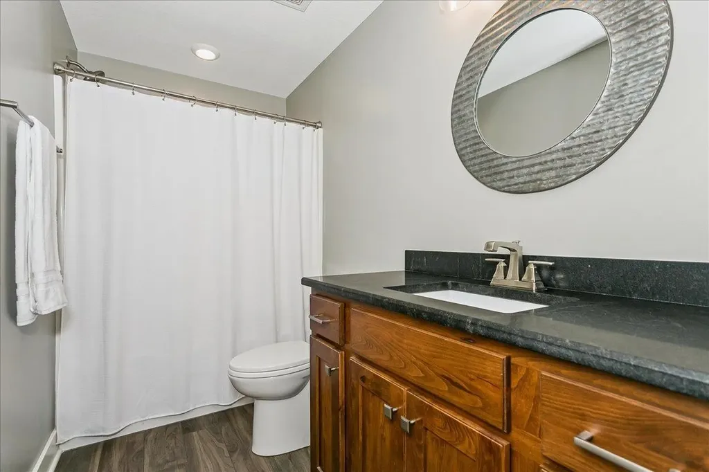 2407 N Lakeside Circle Andover KS 67002
