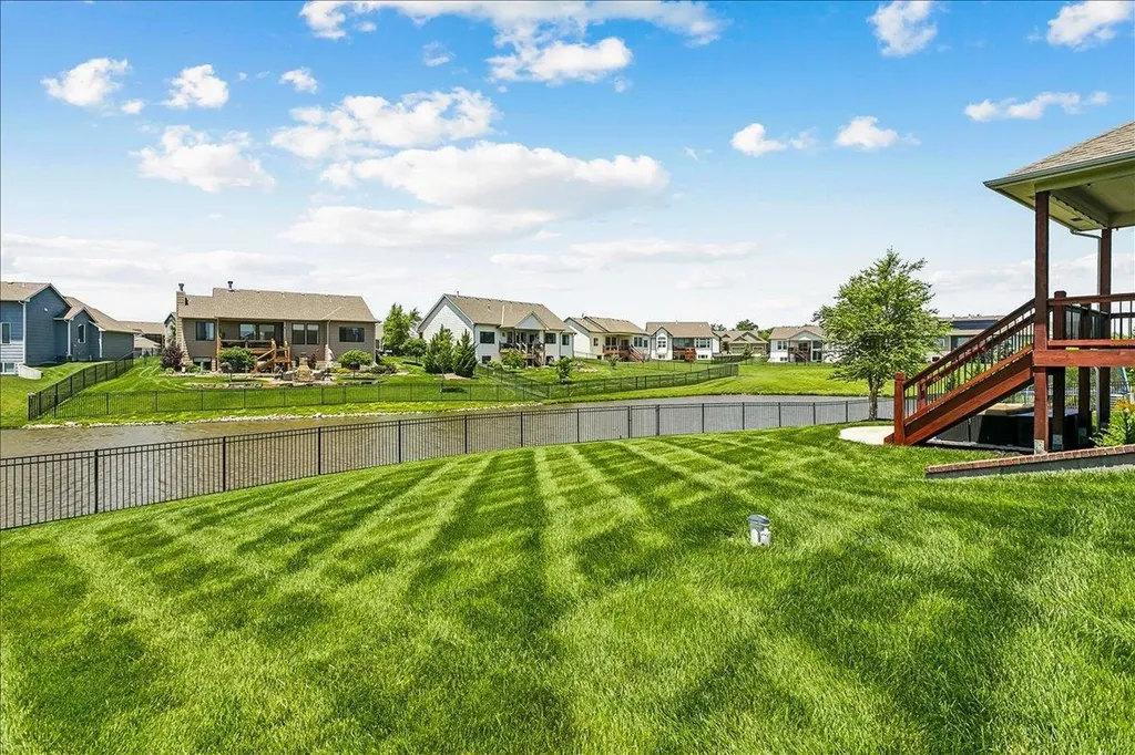 2407 N Lakeside Circle Andover KS 67002